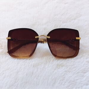 Gia Clear Brown Elegant Chain Link Oversized Sunglasses